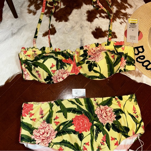 Target x Agua Bendita plus size reversible botanical floral bikini - Picture 7 of 10